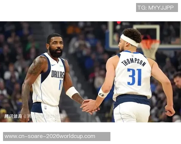 欧文送全队奢华高尔夫球车庆圣诞，克莱试驾几乎翻车引发笑料